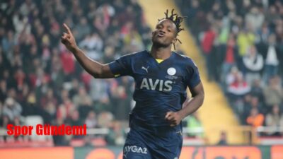 Batshuayi yeni sezon için Galatasaray ile anlaştı. Batshuayi, Fenerbahçe ve