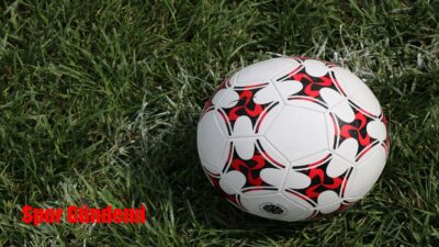 Fenerbahçe savunmaya takviye arayışlarını sürdürüyor. Sarı-lacivertliler rotayı İtalya’ya çevirdi ve