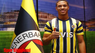 Fenerbahçe'de geçen yıl başarılı bir sezona imza atan Oosterwolde için