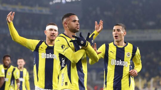 Fenerbahçeli taraftarlar ve Fenerbahçe’nin maçını izlemek isteyen tüm futbol severler