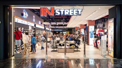 İnstreet markasının düzenlediği 1 alana 1 bedava kampanyasının bu ay