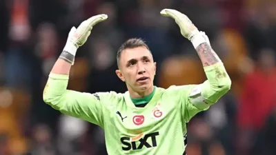 Galatasaray da en önemli futbolcular arasında yer alan Muslera son