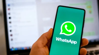 WhatsApp uygulamasında mesaj silmek isteyenler bu işlemleri yaparken karşılarına mesajların