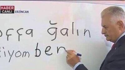 Hoçça Ğalın Gidiyom Ben repliği ile eski Başbakan Binali Yıldırım