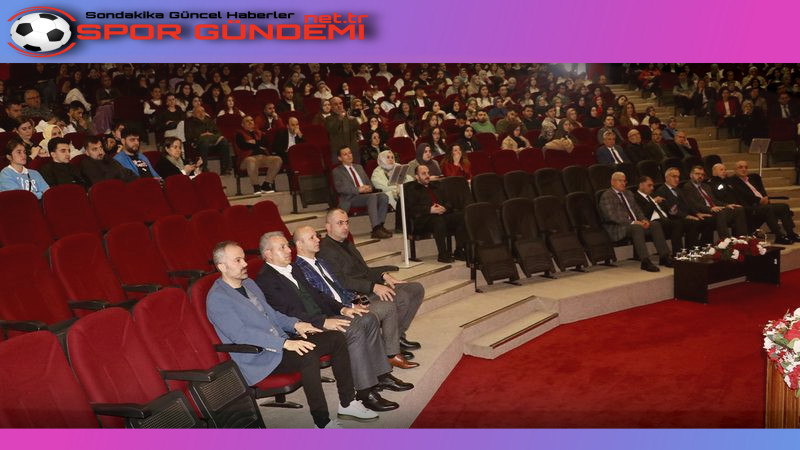 Trabzon Üniversitesi tarafından düzenlenen “İstiklal Marşı ve Mehmet Akif” konulu