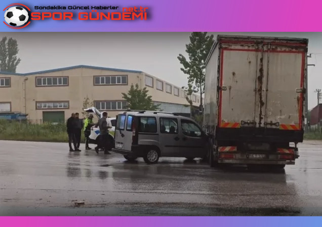 İnegöl ilçesinde meydana gelen trafik kazası, bugün saat 16.00 sularında