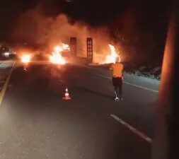 Elazığ-Malatya karayolu Pincirik köyü yakınlarında meydana gelen olayda, seyir halindeki