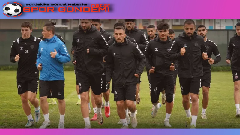 Karşıyaka takımı, Mardin deplasmanı öncesi son hazırlıklarını Karşıyaka tesislerinde tamamladı.