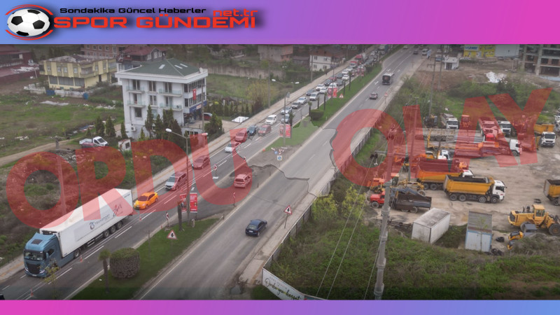 Ordu-Giresun hattında, Melet Köprüsü’nde gerçekleştirilen yıkım çalışmaları, bölgedeki trafik akışını