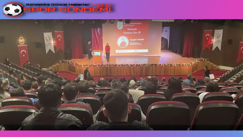 Trabzon Üniversitesi’ne bağlı Mahmut Goloğlu Kültür Merkezi’nde düzenlenen etkinlik, öğrencileri,