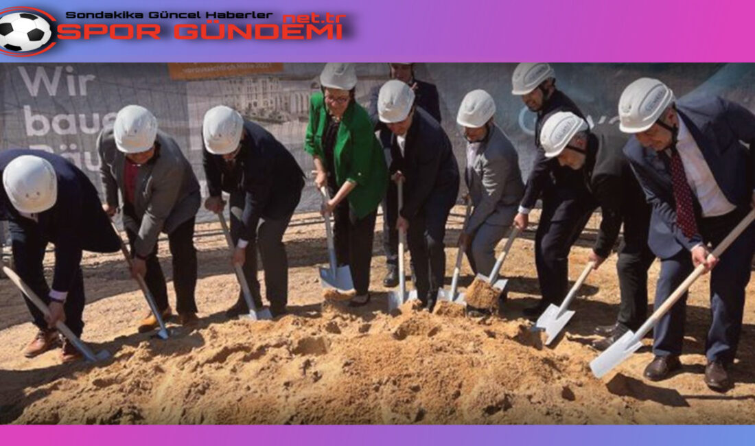 Gießen’de gerçekleşen temel atma törenine Frankfurt Başkonsolosu Nagihan İlknur Akdevelioğlu,